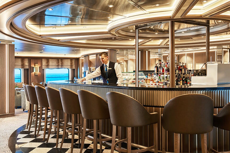 Bar on the Silver Whisper
