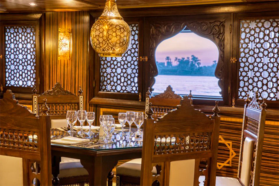 Dining on the S.S. Sphinx