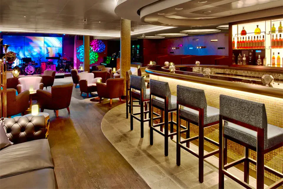 Entertainment on the Viking Mira